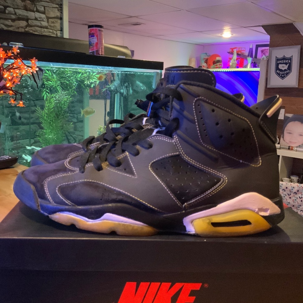 Jordan 6 ‘Lakers’ 2009 release size 11